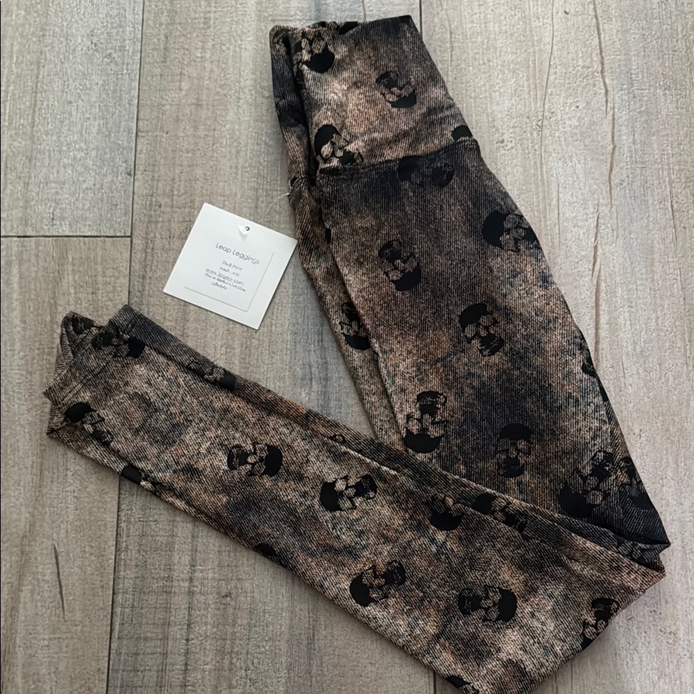 Artistic Brown and Black Leggings